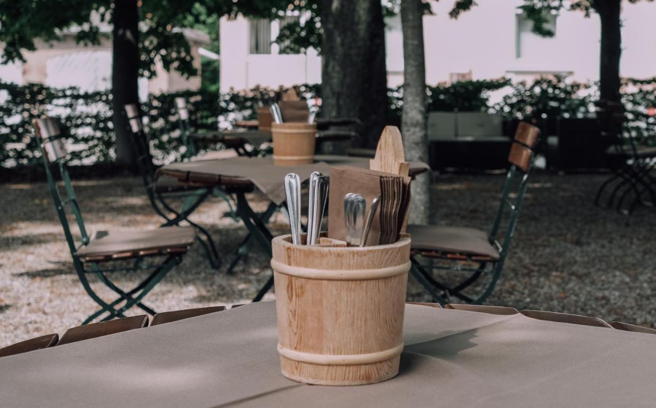 Restaurant & Hotel Engelkeller เมมมิงเงน ภายนอก รูปภาพ