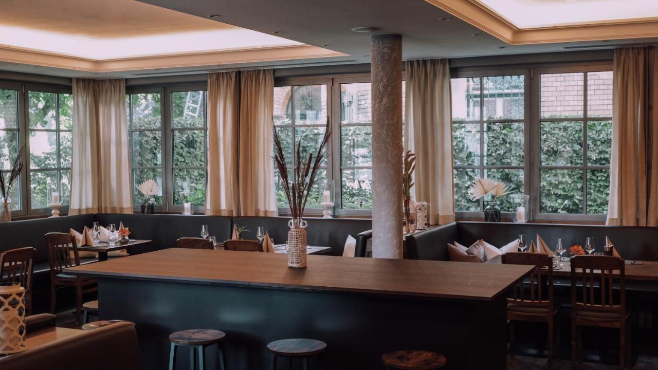 Restaurant & Hotel Engelkeller เมมมิงเงน ภายนอก รูปภาพ
