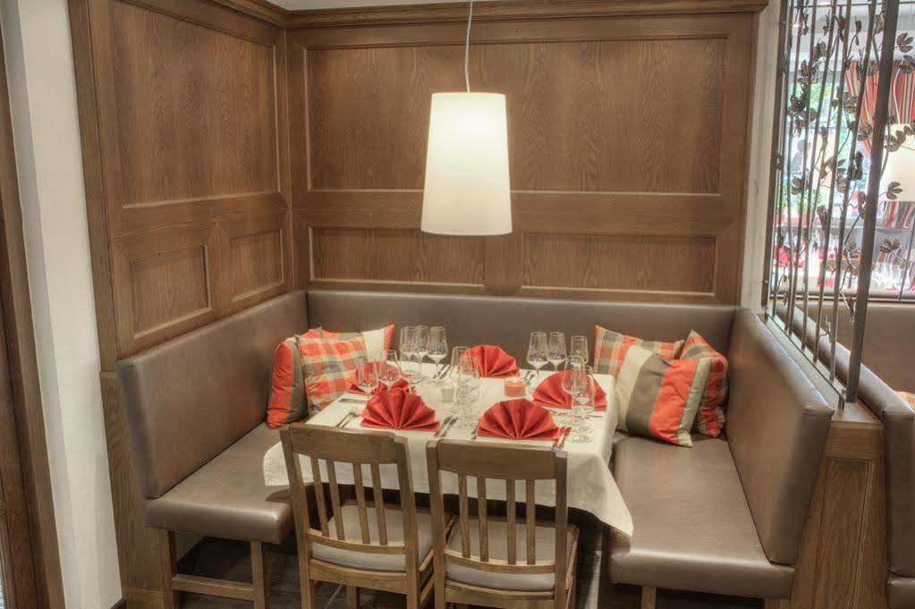 Restaurant & Hotel Engelkeller เมมมิงเงน ภายนอก รูปภาพ